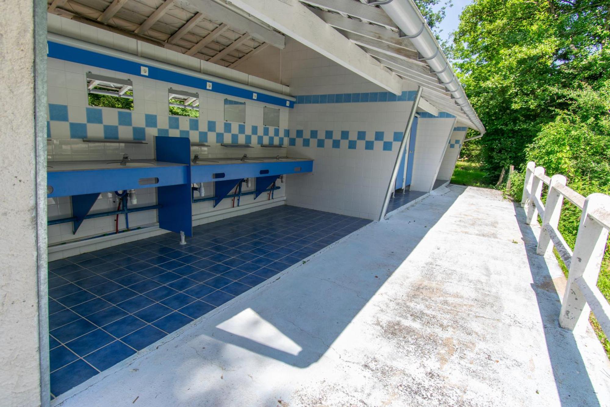 Camping Des Bains Saint-Honoré Exterior foto